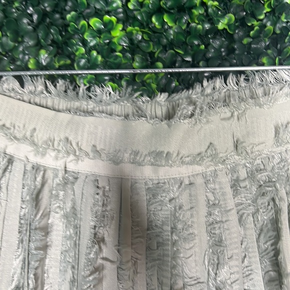 👀 VERY J pleated eyelash fringe skirt size M pale mint green - Picture 4 of 6